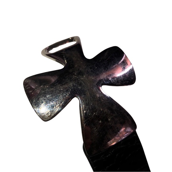 Leather Large Silver tone Cross Snaps Bracelet - Picture 8 of 10